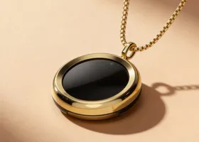 Kalung Pintar The Gem Bantu Pantau Paparan Sinar Matahari Harian