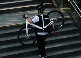 Ternyata Ini Kompromi yang Harus Anda Terima dari E-Bike Super Ringan Canyon