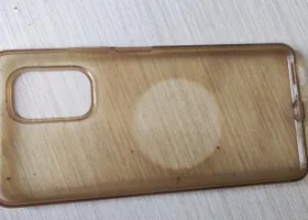 Trik Praktis Bersihkan Softcase Ponsel Menguning dengan Bahan Alami