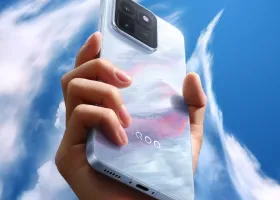 iQOO 15T Hadir dengan Chipset Dimensity 9500 dan Layar 2K untuk Pengalaman Gaming Lebih Halus