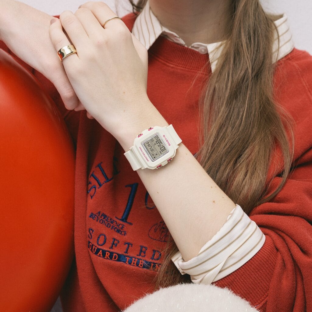 Casio Baby-G BGD-10KH harga dan spesifikasi jam hitam matte dengan aksen merah muda (Photo: Gizmochina)