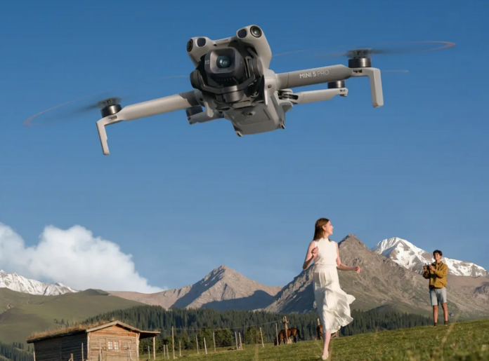 DJI Mini 5 Pro ringkas dengan sensor 1-inch cocok untuk travel (Photo: Gizmochina, DJI)
