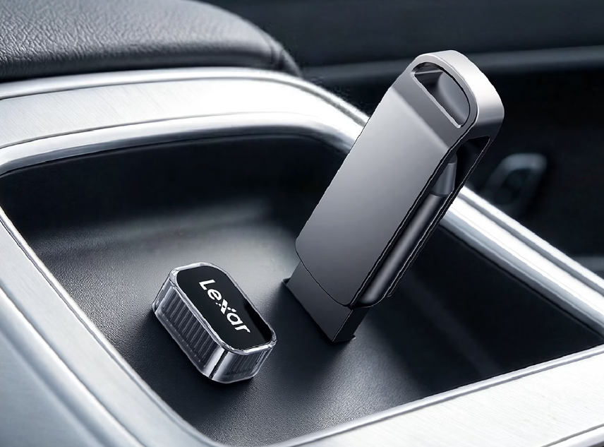 Lexar JumpDrive C50V USB-C untuk rekaman mobil 24/7 (Photo: Lexar)