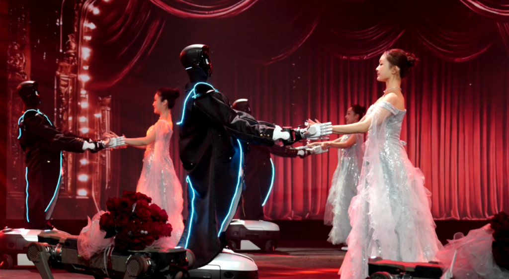 pertunjukan robot live dengan koreografi dan komedi (Photo: Gizmochina, AGIBOT)