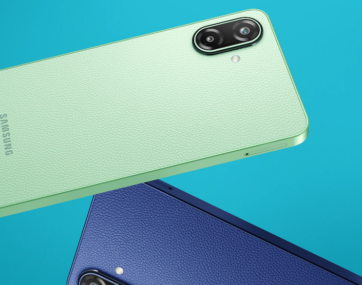 Tampilan Samsung Galaxy F70e spesifikasi dan fitur layar 6.7 inci 120Hz (Photo: Gizmochina, Samsung)